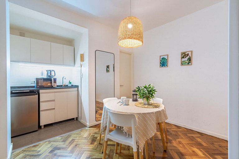 Monoambiente remodelado y tranquilo en Recoleta