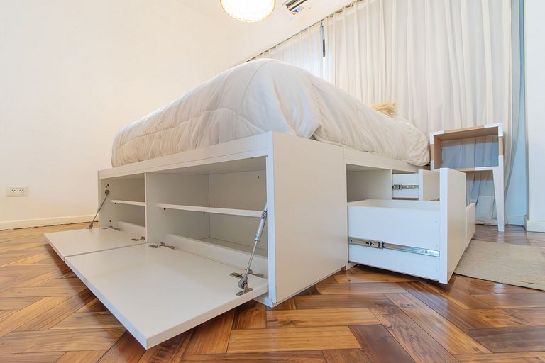 Monoambiente remodelado y tranquilo en Recoleta