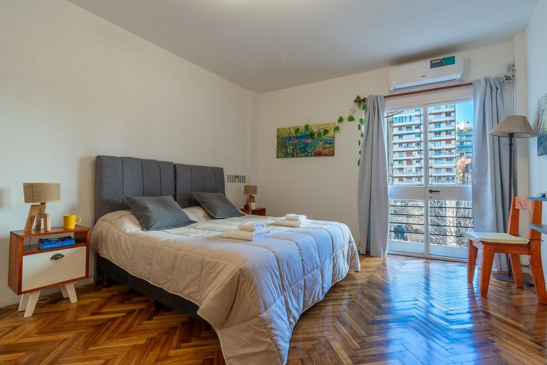 Estudio con dos camas individuales en Recoleta