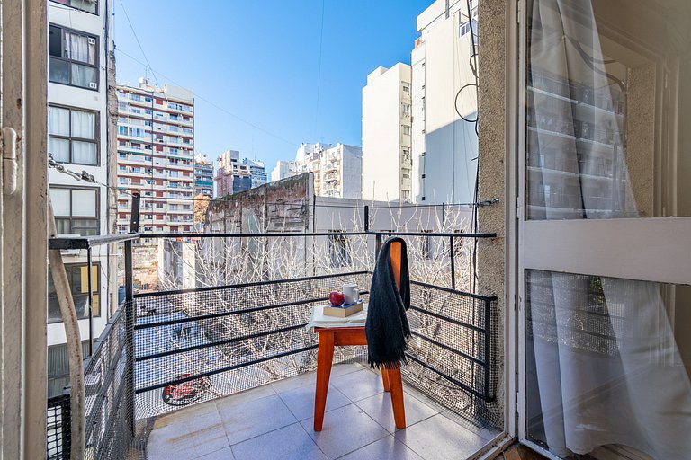 Estudio con dos camas individuales en Recoleta