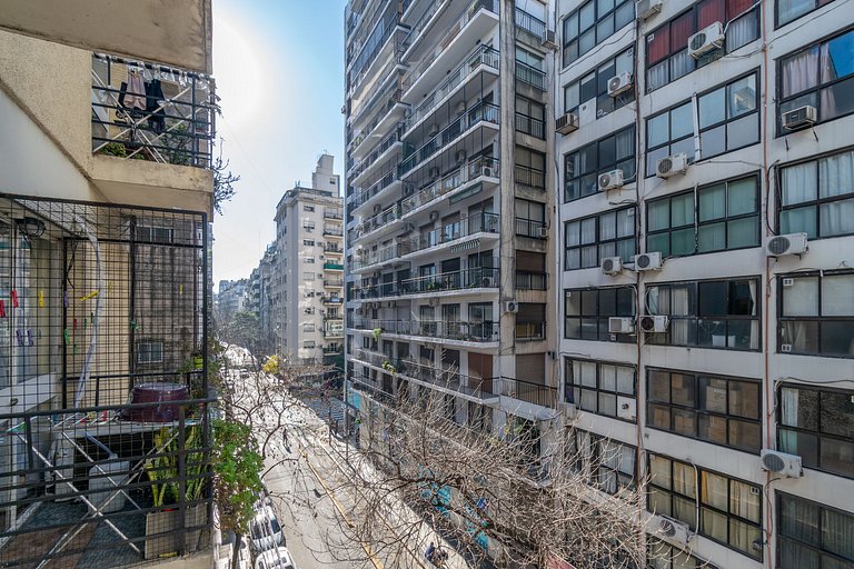 Estudio con dos camas individuales en Recoleta