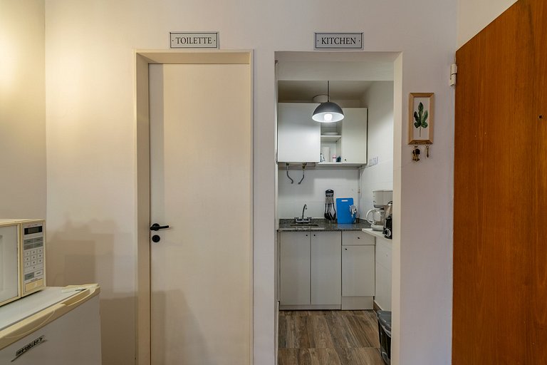 Estudio con dos camas individuales en Recoleta