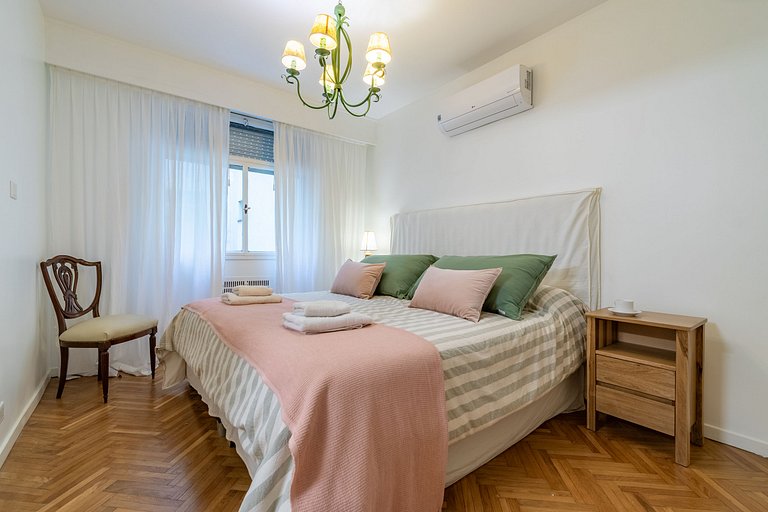 Amplio departamento para 5 | Familias | Recoleta