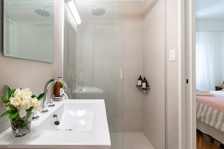 Amplio departamento para 5 | Familias | Recoleta