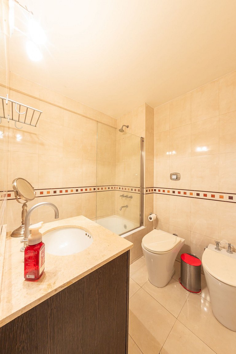 Departamento con mucha vida | 117 m2 en Recoleta